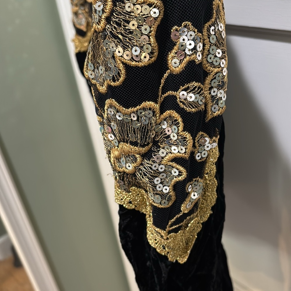 JESSICA MCCLINTOCK Vintage Black Velvet Sequin appliqué Jacket - Picture 4 of 8